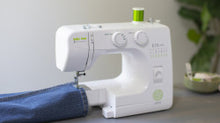 Load image into Gallery viewer, BABYLOCK ZEST BL15B SEWING MACHINE