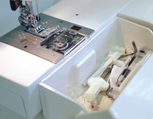 Load image into Gallery viewer, JANOME HD5000 SEWING MACHINE